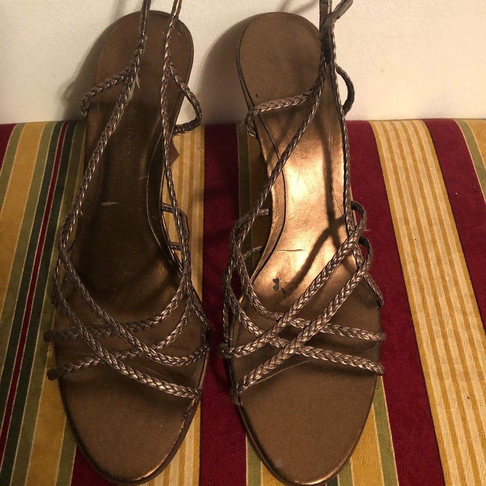 Bandolier wedges